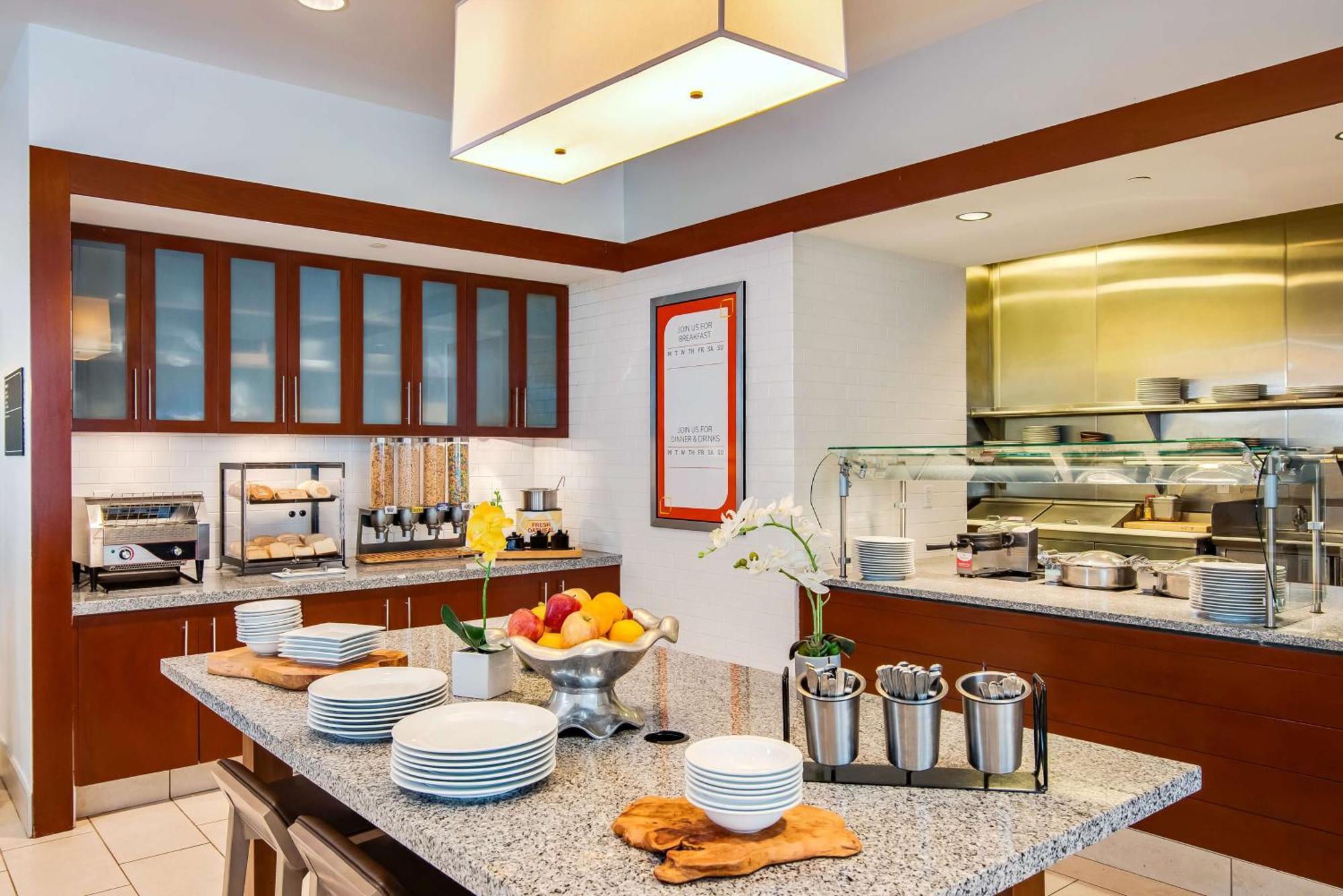 Hilton Garden Inn Alexandria Old Town National Harbor Zewnętrze zdjęcie