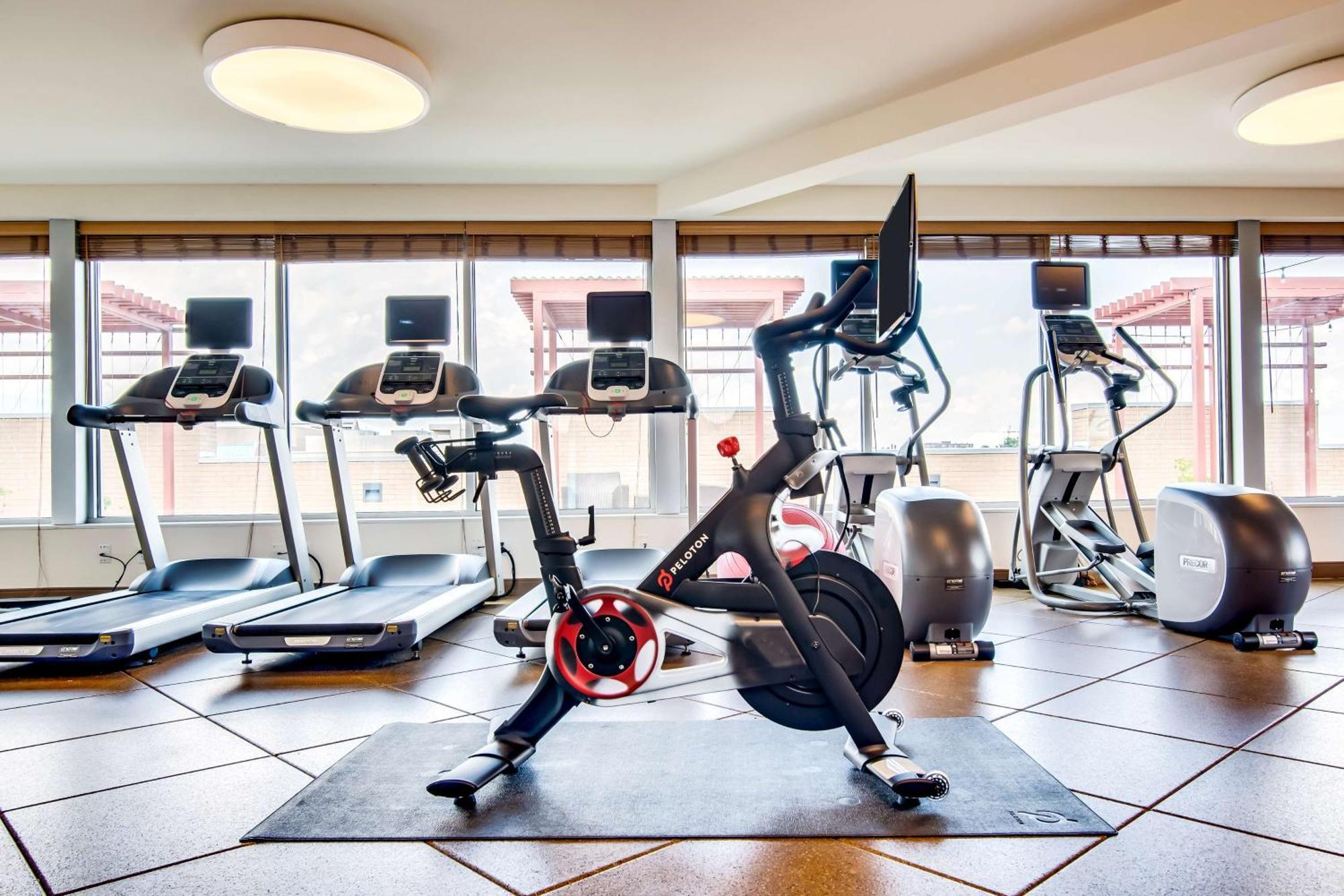 Hilton Garden Inn Alexandria Old Town National Harbor Zewnętrze zdjęcie